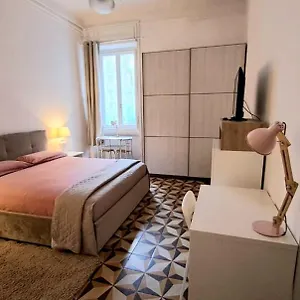 fridas-room-house.italymilanhotels.net/