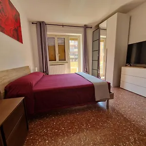 corneliaguesthouse.it-romehotels.com/