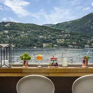 https://vista-palazzo-lago-di-como-como.it-lombardy.com